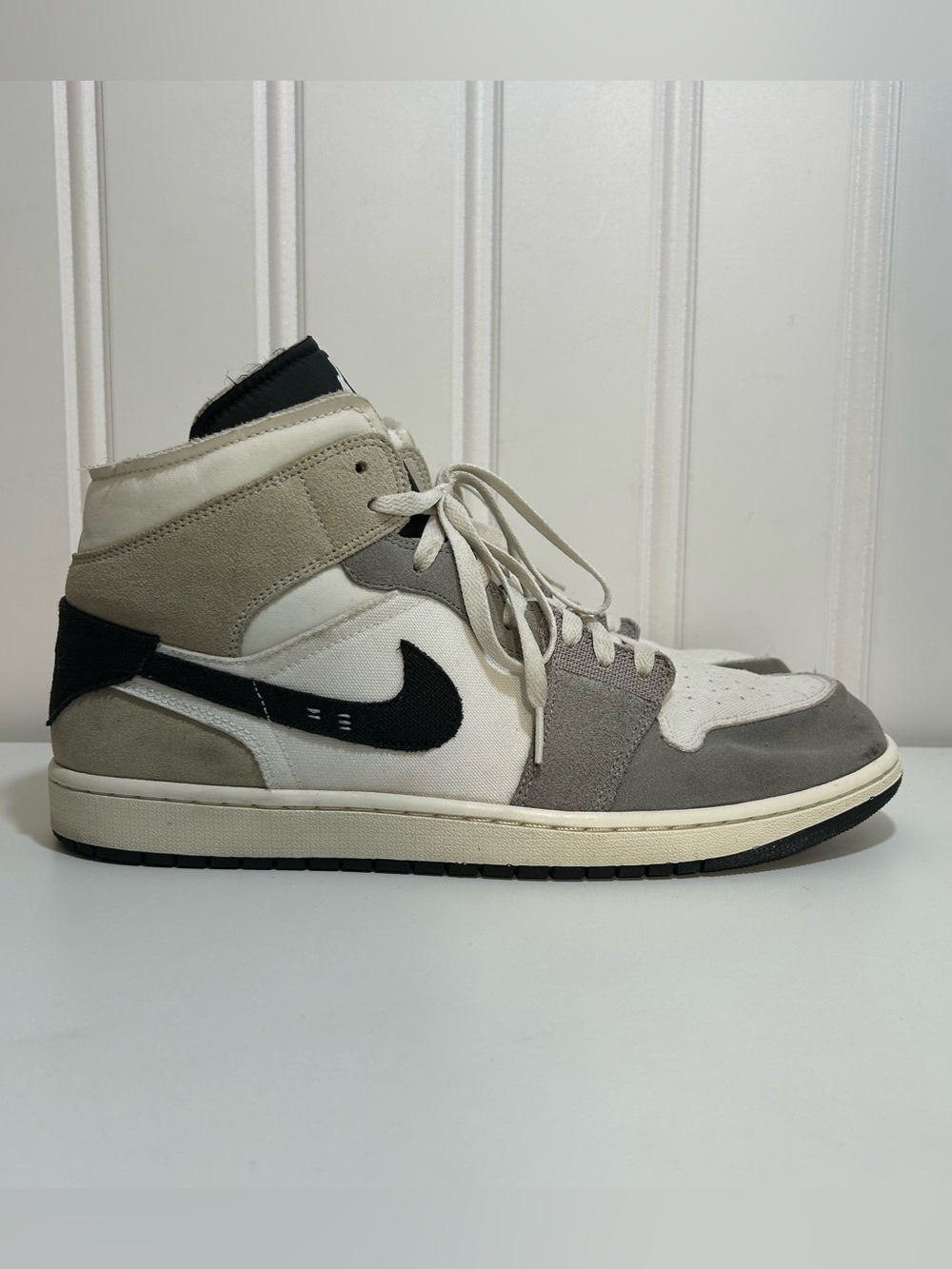 Jordan 1 mid se craft inside out cement grey white black men’s 14